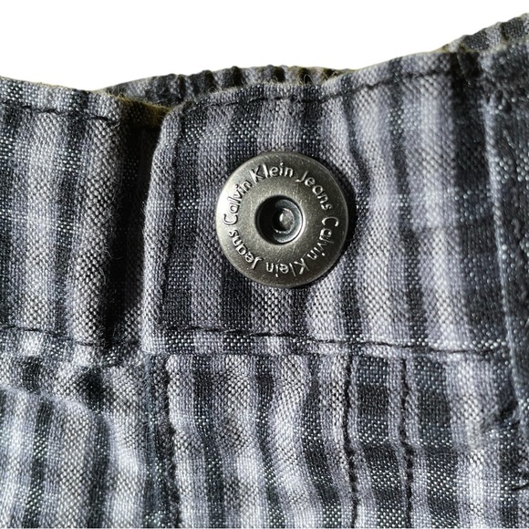 Calvin Klein Jeans Baby Boy Shorts - Picture 3 of 4